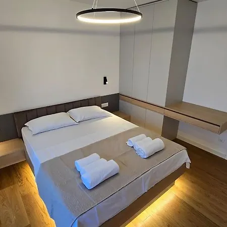 Luxury Teo With Heated Swimming Pool And Panoramic View * Kastela