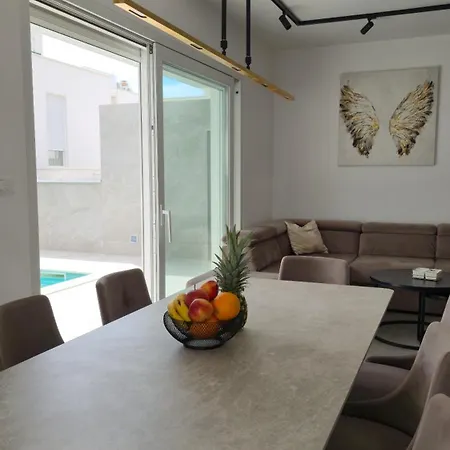 Luxury Teo With Heated Swimming Pool And Panoramic View Βίλα *