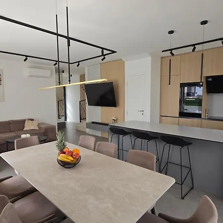 Luxury Teo With Heated Swimming Pool And Panoramic View